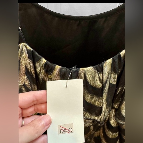 New With Tags—Glam Gold & Black Top with Thin Adjustable Straps—Size Medium - Picture 4 of 4